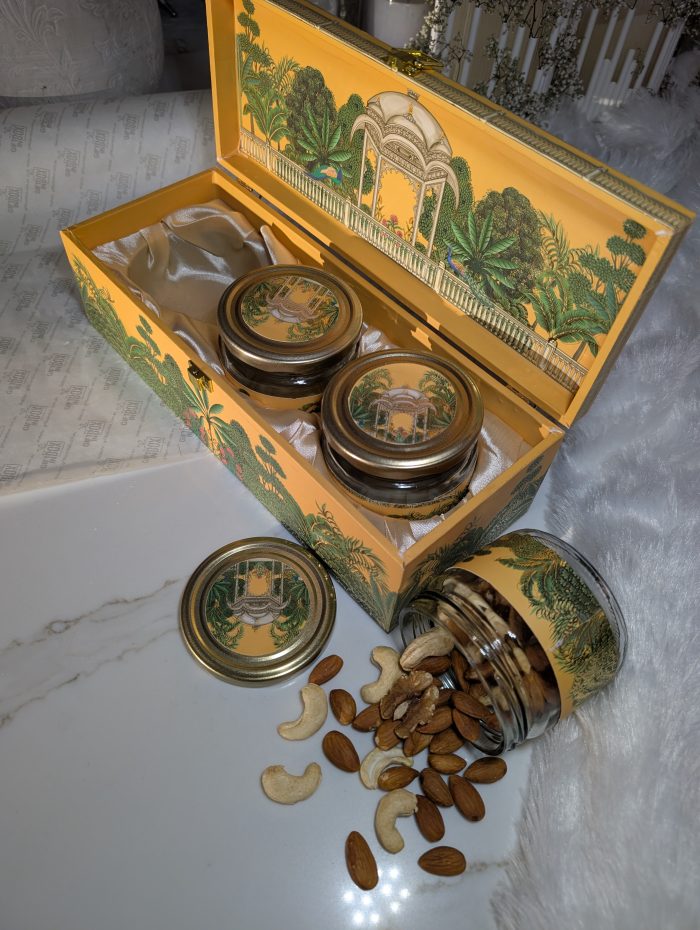 Amber Pavilion 3-Jar Gift Box – Garden Illustration - Image 6