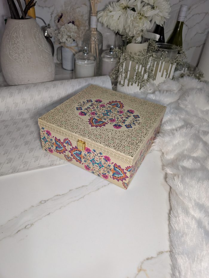 Persian Mosaic 4-Jar Gift Box – Beige & Pink - Image 1