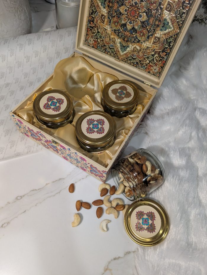 Persian Mosaic 4-Jar Gift Box – Beige & Pink - Image 4